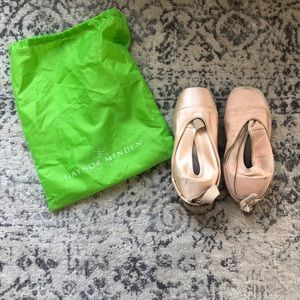 Two pairs USED Gaynor Minden pointe shoes